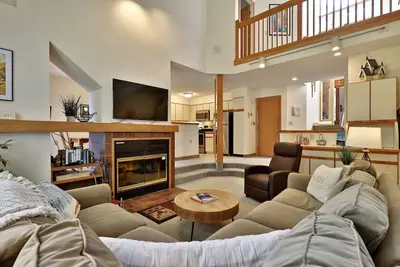 Image de Woods Resort and Spa: Cozy 2-Bedroom Condo in Killington, Vt with Ski, Tennis, and Pool Access