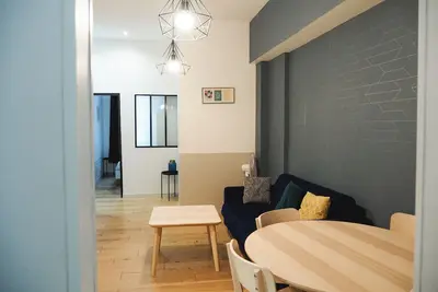Image de Apt au Rdc - 2 chambres - Proche Montmartre