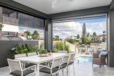 Image de Ray of Sunshine - Breathtaking water and Skyline views