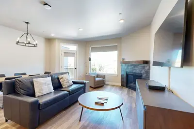 Image de Beautiful resort condo with incredible amenities and shuttle service