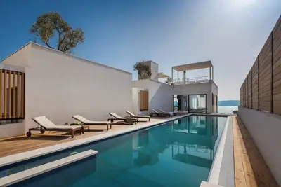 Beautiful Luxury Villa in fabulous Omiš with fitness room, WiFi, Ac