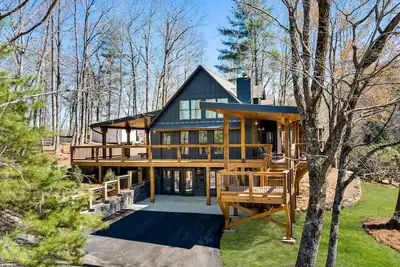 Image de Serene mountain views with each lodge en-suite & on-site amenities