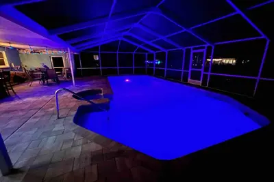 Image de Pool~Waterfront~Tampa Bay Views~Tiki Bar~Renovated