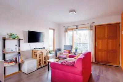 Image de Warm House at the End of the World
