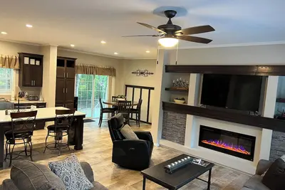 Image de New 3-bedroom/3-acre house near Lake Monroe, Iu & Bloomington