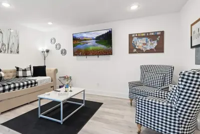Image de Amazing 1-bedroom apartment with WiFi Sleeps 6