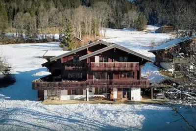 Image de Chalet Chavanette - explorez les montagnes 12p avec spa - Ovo Network