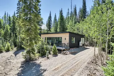 Image de Cozy Mountain Modern Cabin Pet Friendly!
