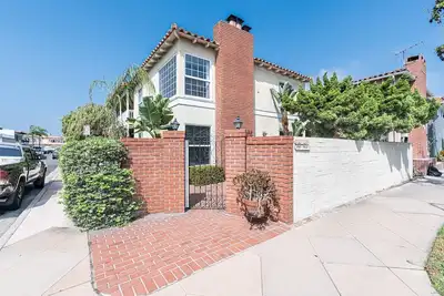 Image de Private and quiet, and only minutes from the beach and Pacific Ocean!