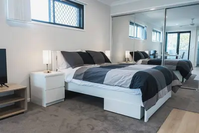 Image de New 1 bedroom micro apartment for 2