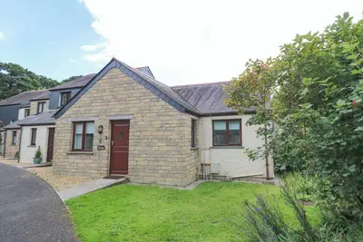 Chy Lowena, pet friendly, with a garden in Budock Water