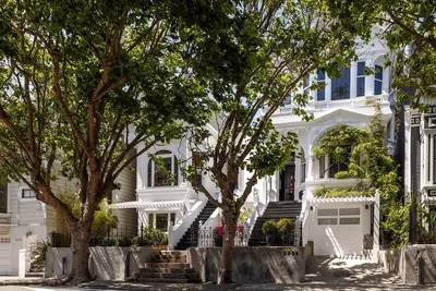 Image de House Of Light In-Law