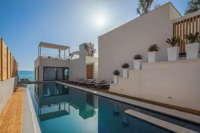 Charming Villa with WiFi, fitness room in enchanting Omiš