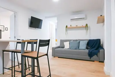 Image de Appartement confortable de trois chambres avec balcon à Villaverde