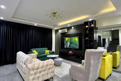 Image de \nNGN100, 000 3Bedroom Duplex Shortlet apartment with Pool in Lekki, Lagos Nigeria