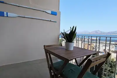 Image de Apartment with a beautiful view of the Gulf of Palermo. Free parking
