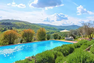 Beautiful Villa in San Giovanni del Pantano With Pool