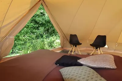 Image de Beautiful Safari Tent in Twijzel With Terrace