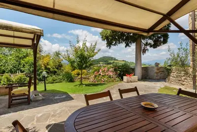 Image de Rustic Holiday Home in Citta di Castello With Swimming Pool