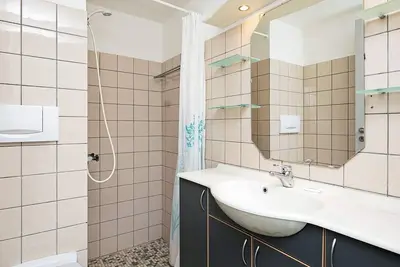 Image de 2 Person Holiday Home on a Holiday Park in Ringkobing