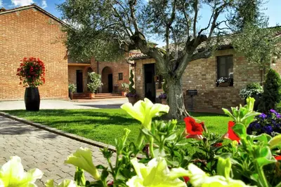 Image de Vintage Mansion in Montepulciano With Pool