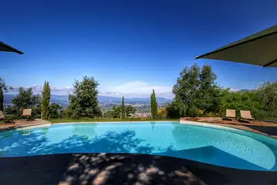 Detached Villa for 6-pers. With Outdoor Swimming Pool