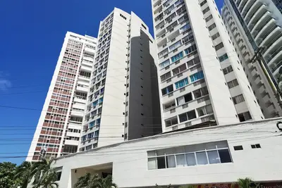 Image de Apartment With Sea And Lake Views On The 24th Floor By Parceros Group