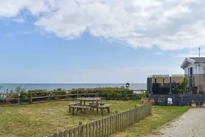 Azure seas is a lovely peaceful site with views of the sea.