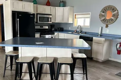 Image de 5 Bedroom Lake Condo w\/Transportation to the Nfl Draft 2025