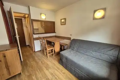 Image de 100m du centre station, 3ème étage, vue montagne, balcon, 22m², Tignes