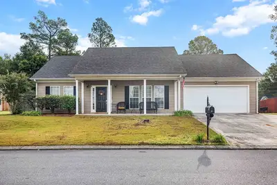 Rocky 2, Newer, 3 Br 2 Bath, Hot Tub, Tennis Center