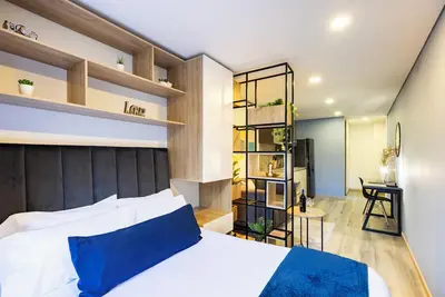 Image de Comfortable Loft in Zona T w/ Fast Wi-fi