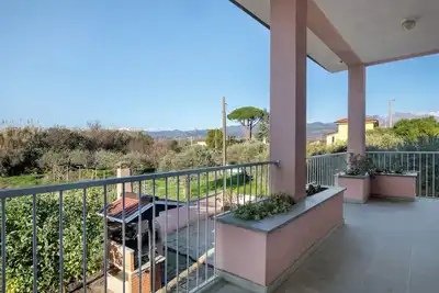 Villa 'Lucia' avec vue sur les montagnes, terrasse privée et Wi-Fi