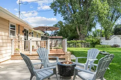 Image de Lambeau|Firepit|Grill|Patio|Pets