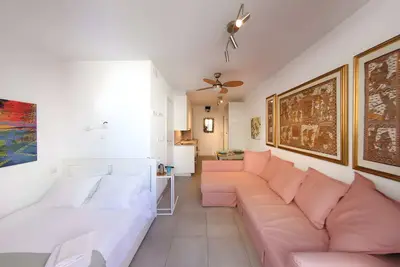 Image de Studio with Small Balcony, Las Canteras Beach.