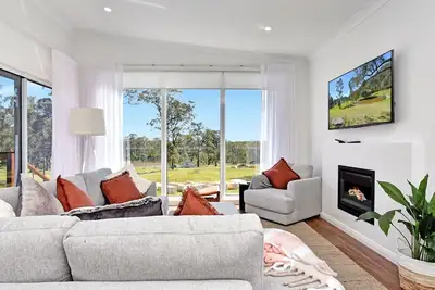 Image de Magpie Two - Two for Joy Estate. 3 bedroom sleeping 6