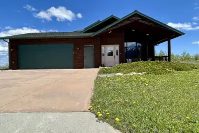 Image de Golf Course Home, Hot tub, WiFi, Minutes from Skiing