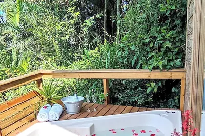 Image de House+cottages in Floripa with sea view and hot tub/unique view