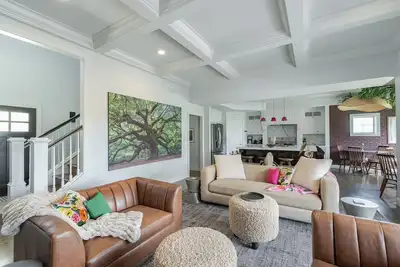 Image de Luxury Stay/ Theater / Pool Table / Dogs Welcome