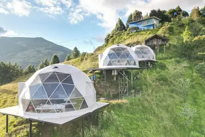 Image de Glamping Dome #1: A Magical Romantic Escape in Baños Ecuador
