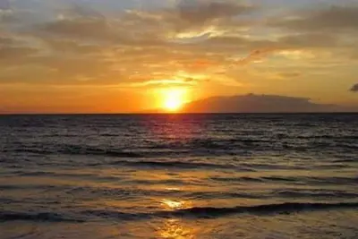 Image de Worldmark Wyndham, Luxurious 1 Bedroon sleeps 4, across from Kama'ole Beach Park