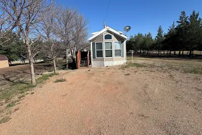 Image de Charming park model cabin with access to beautiful Lake Sakakawea