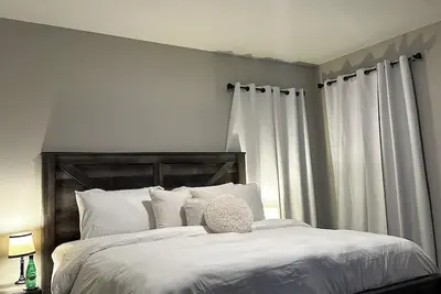 Image de Charming 1-bedroom Suite in shared house - Utilities Included