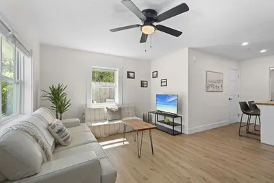 Image de Cozy  | Near Ami | Near Img | Patio | Bbq | Tv