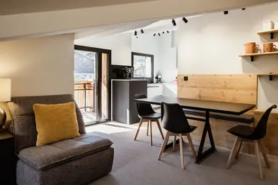 Image de Ambiance moderne, idéalement situé, 4*, Wifi, parking, 75m²