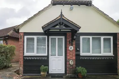 Mutley Hall, pet friendly, with a garden in Eastergate