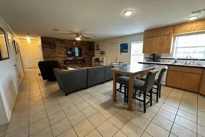 Image de Home away from Home!