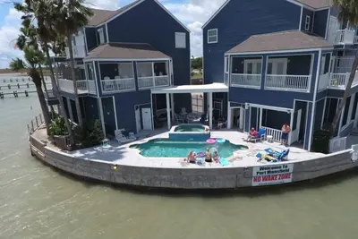 Image de Pelican Point #1 - Great complex! Beautiful Views! Cool off in the pool! !