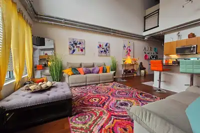 Image de Convenience and Charm - 2-bedroom Loft in fabulous Midtown/Atlantic Station