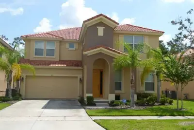 6 Bedroom Vacation Haven at Bella Vida